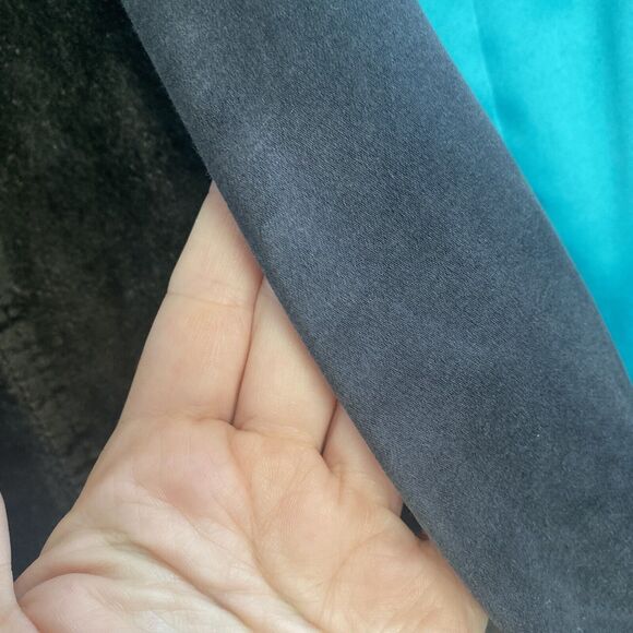 Abercrombie & Fitch Blazer Womens Medium Gray Blue Velvet Velour Cropped Jacket - Picture 7 of 15